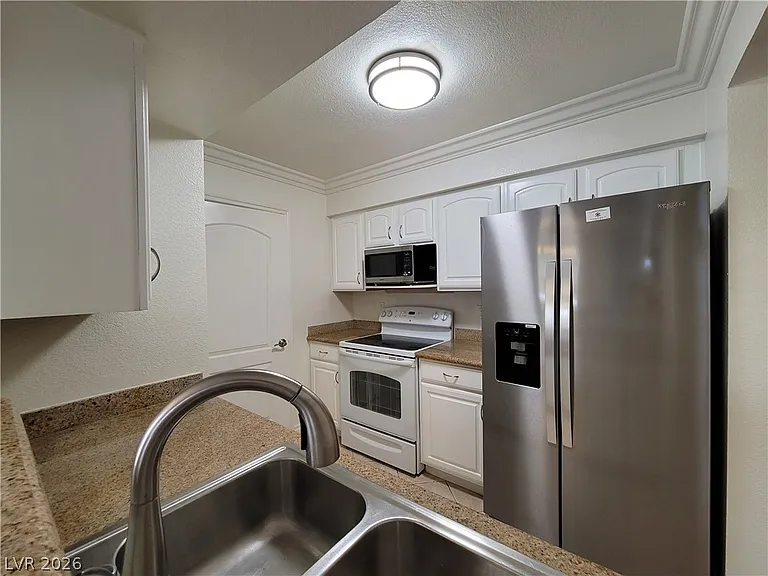 8101 W Flamingo Rd #1107 — Photo 11