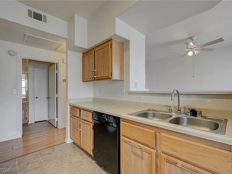 9050 W Warm Springs Rd #1113 — Photo 11