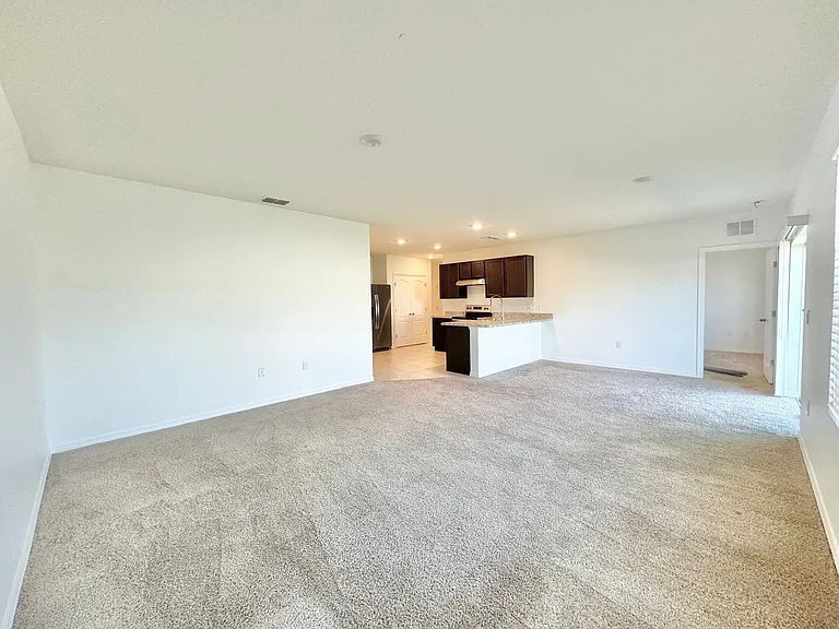 177 Sofia Ln — Photo 10