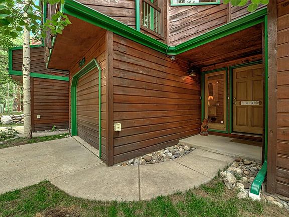 2nd image of 160 Rivercrest Dr #B