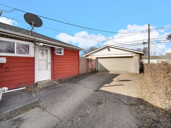 6816 Waveland Ave, Hammond, IN 46323