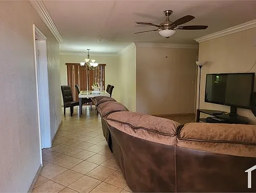 4 bed, 1972 sqft, $3,850 — Photo 4