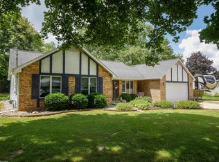 8468 Rondale Dr, Grand Blanc, MI 48439