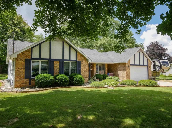 8468 Rondale Dr, Grand Blanc, MI 48439