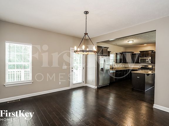 5th image of 6935 Calderwood Dr