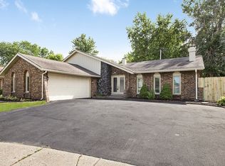 18440 Illi Indi Dr, Lansing, IL