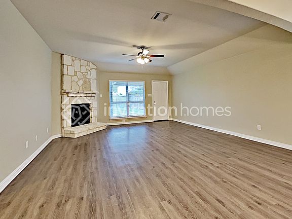 4th image of 181 Pleasant Hill Ln