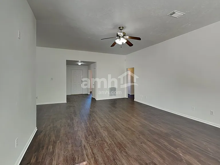 6907 Grant Dr — Photo 8