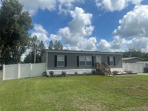 3rd image of 7203 W Brady Ln