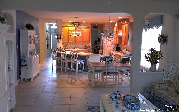 4th image of 20535 Cliff Park