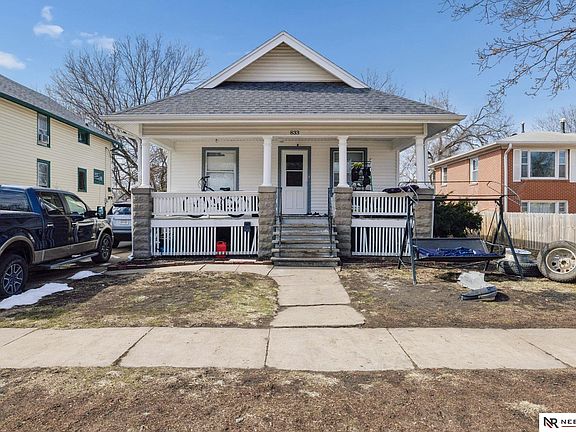 2nd image of 833 S 29th St