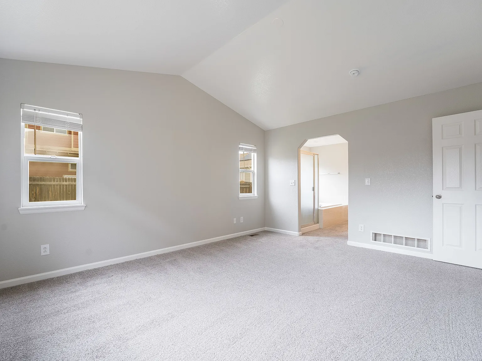 10049 Jasper Street - 1 — Photo 4