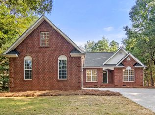 313 Faith Rd, Mooresville, NC 28115