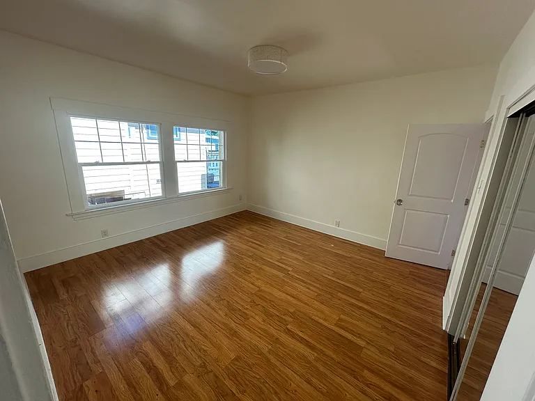 46 Martens Blvd — Photo 15