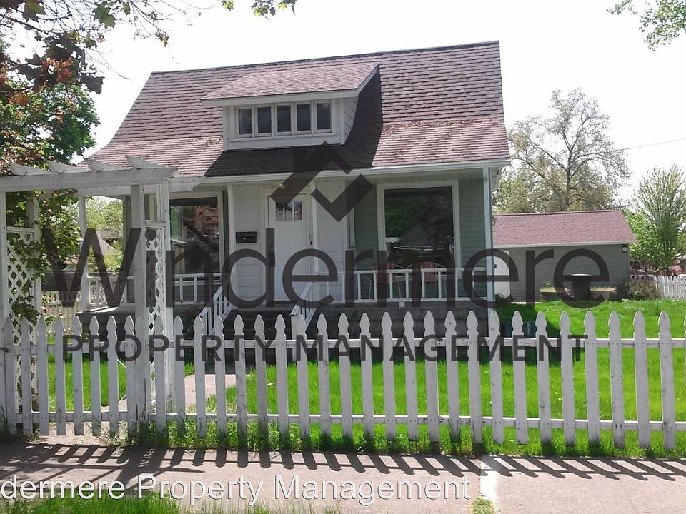 1st image of 153 W Chestnut St