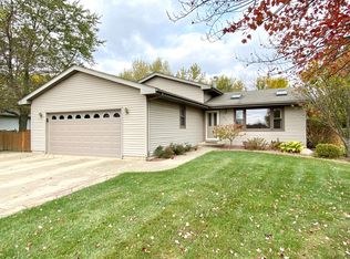 801 E Bentley Rd, New Lenox, IL 60451