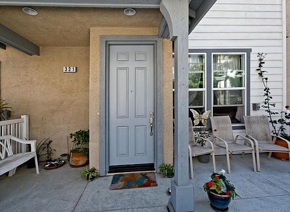 2nd image of 321 Harbor Breeze Dr