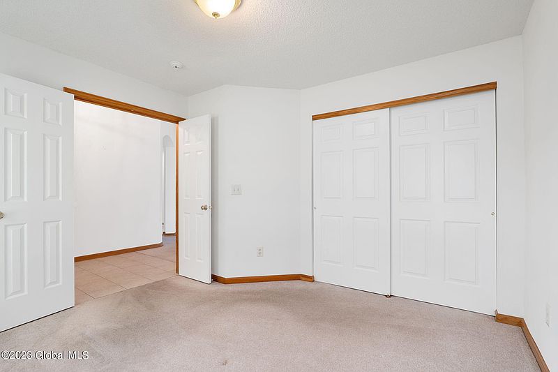 5th image of 14 Danbury Court