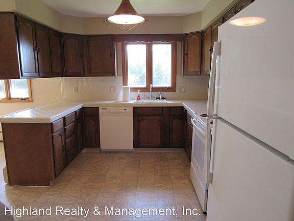 4th image of 2706 S Benton St