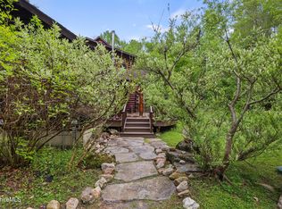 236 Surriner Rd, Becket, MA 01223