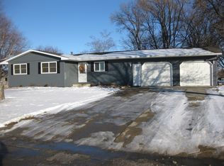 222 N Superior St, Emmetsburg, IA 50536