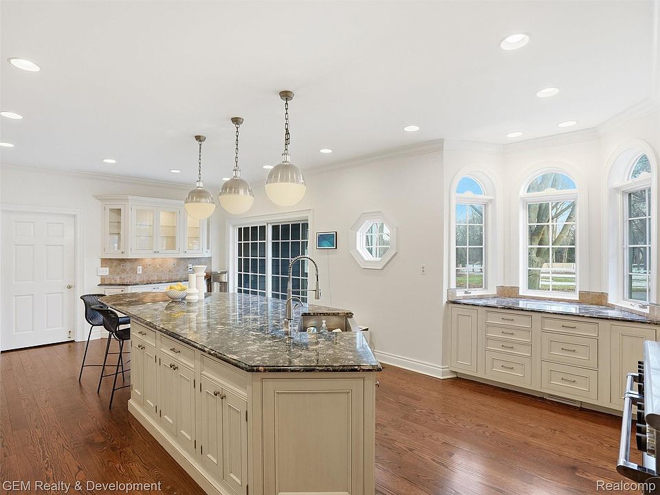 1900 Tiverton Rd, photo 28