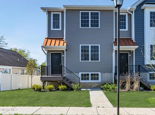 333 1st St APT 3, Keyport, NJ 07735