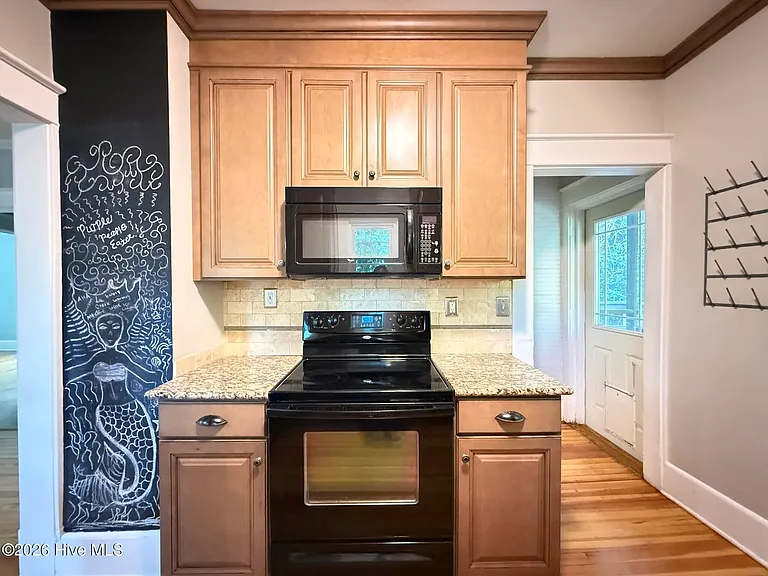 360 E Maine Ave — Photo 10