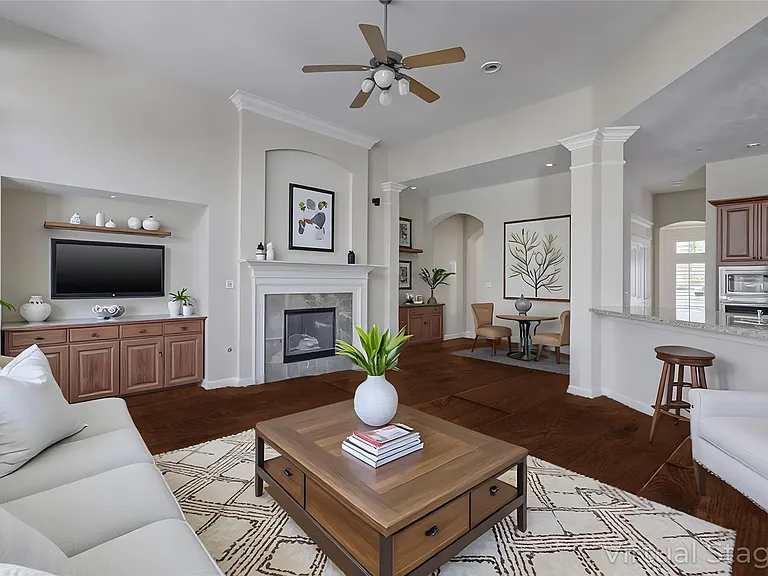 70 S Almondell Cir — Photo 13