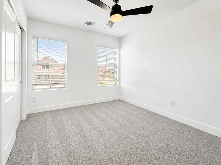 1818 Bachman Ln — Photo 19