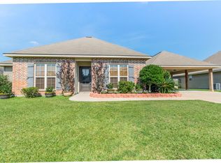 208 Ennis Dr, Carencro, LA 70520