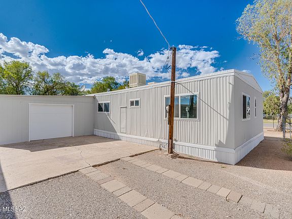 2nd image of 6631 W Lazy H