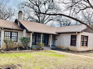 1108 Sylvan Ave, Palestine, TX 75801