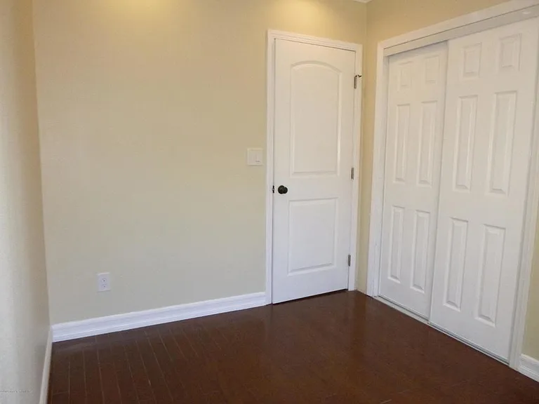 770 W Altadena Dr — Photo 20