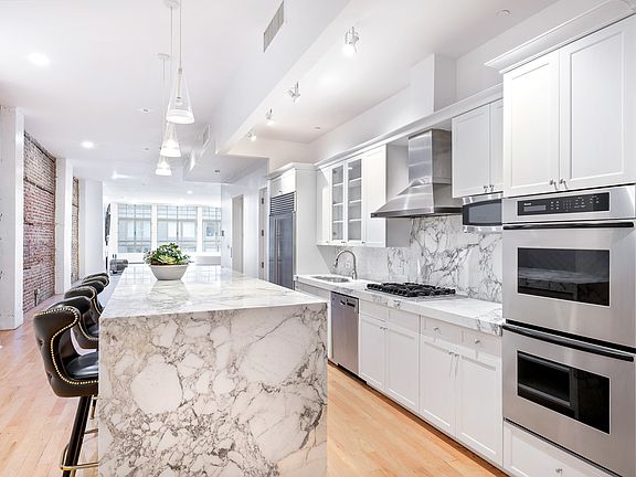3rd image of 354 Broadway APT 3