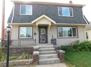 1431 Wayburn St, Grosse Pointe Park, MI 48230