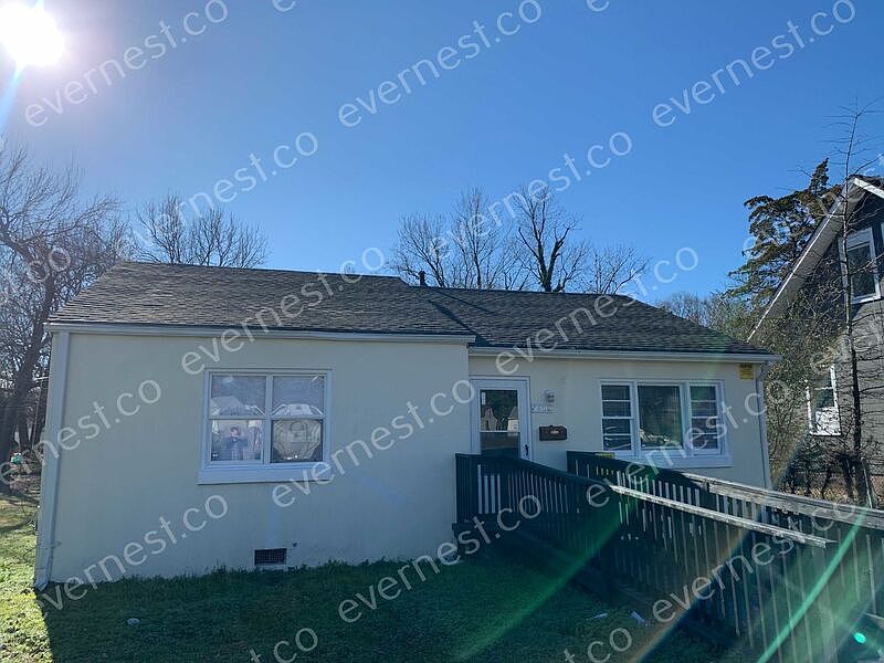 1st image of 2306 Harwood St