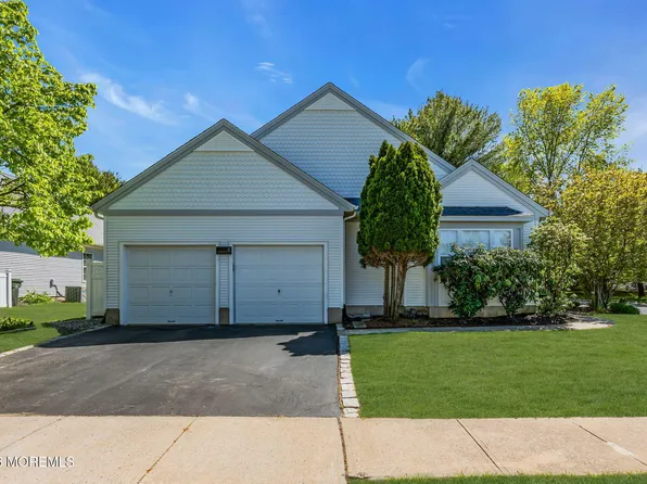 2 Bedford Court, Manchester, NJ 08759