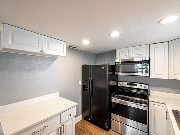 5th image of 1635 SE Green Acres Circle #Dd202