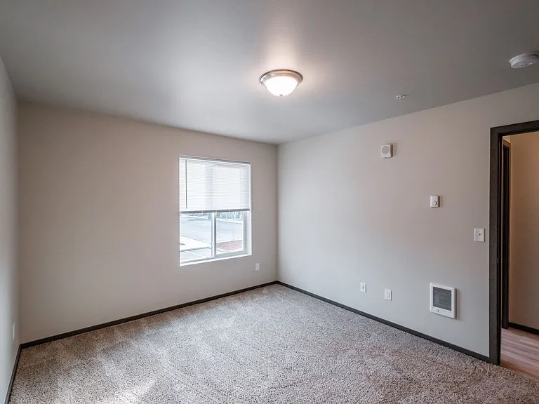 Cherry Glen Apartments — Photo 39