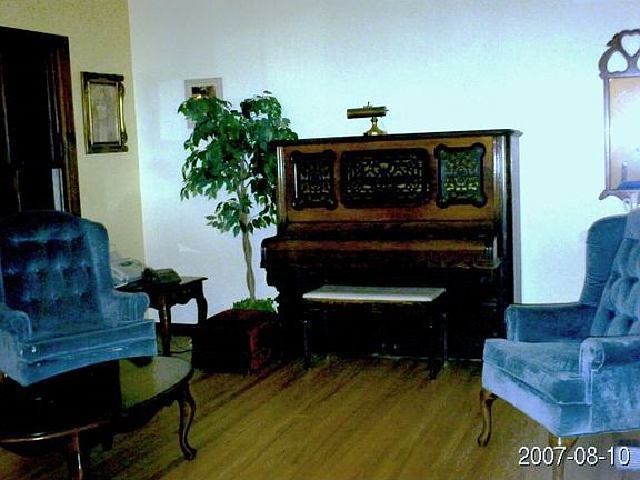 3rd image of 11971 Donna Ln