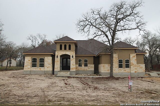 1st image of 322 Rosewood Dr
