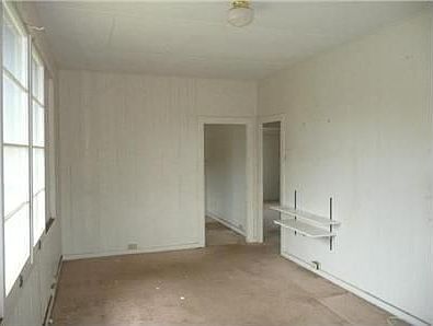 4th image of 91-1672 Bond St