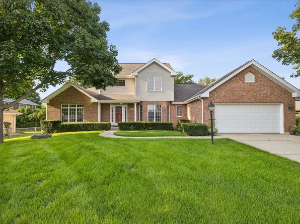3510 W Shepherd Hill Ln, McHenry, IL 60050