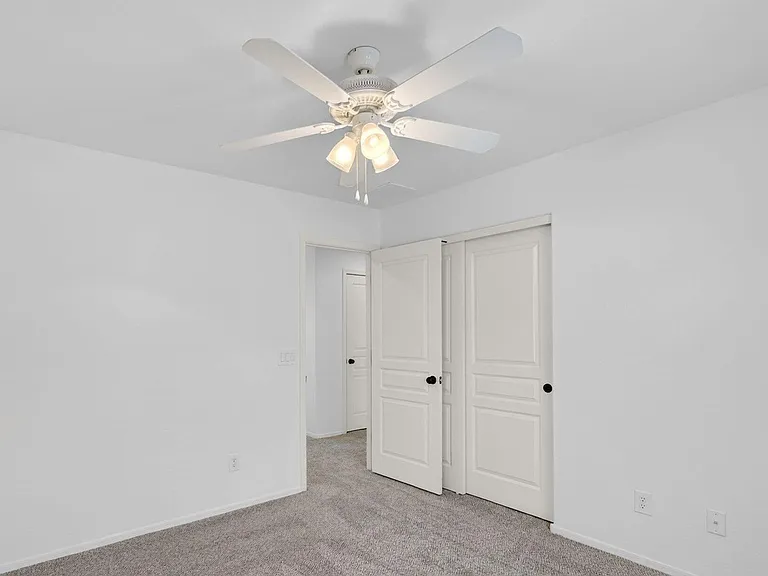 1672 E Elgin St — Photo 12