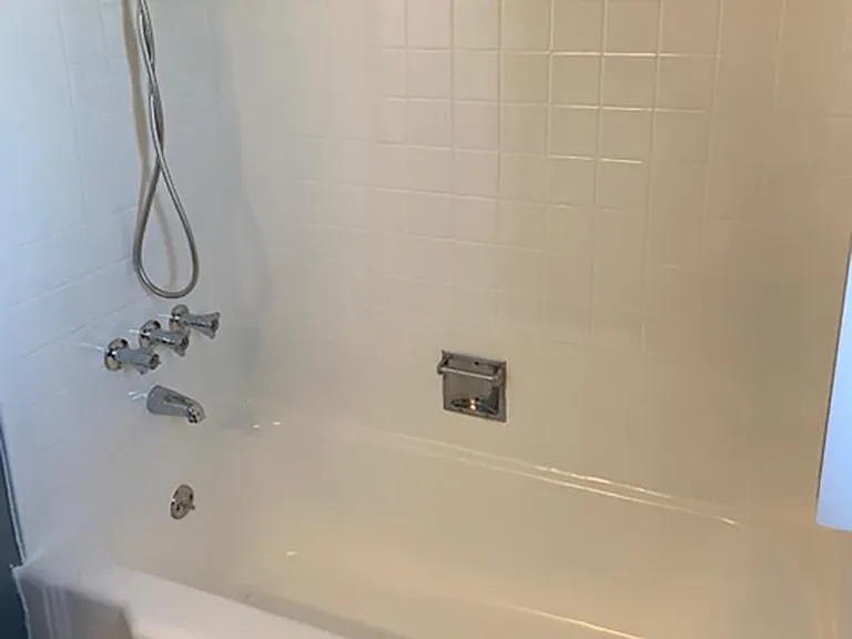 Verdugo Mesa Apartments — Photo 8