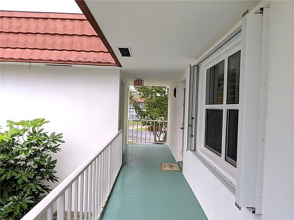 3rd image of 1225 NW 21st St #5-515