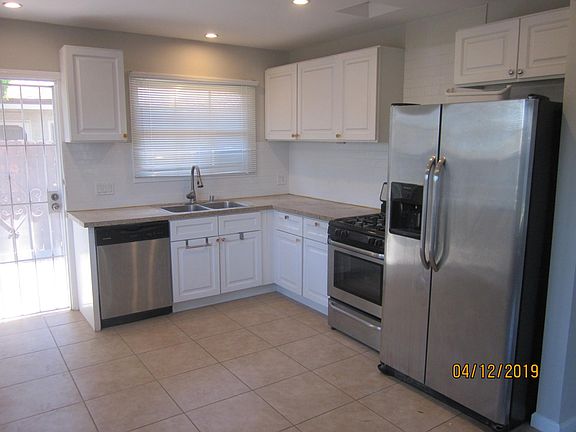 2nd image of 12960 Burbank Blvd