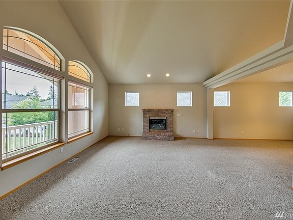 4th image of 2621 NE Kevos Pond Dr
