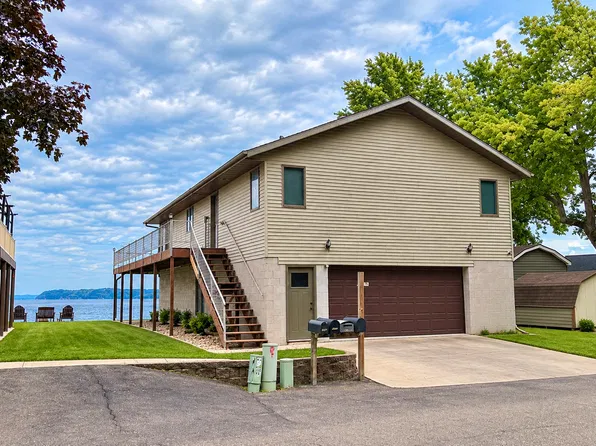2800 Central Point Rd, Lake City, MN 55041